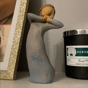Willow Tree figurine Journey